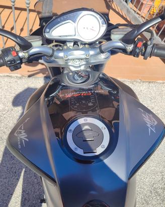moto MV Agusta brutale Starfighter 