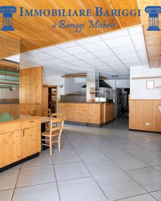 Attività / Licenza di 182 m² a Aprica