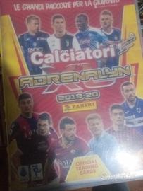 Raccoglitore con carte Calciatori Adrenalyn XL