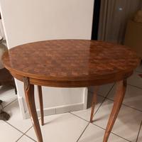 elegante antico tavolino in legno da salotto