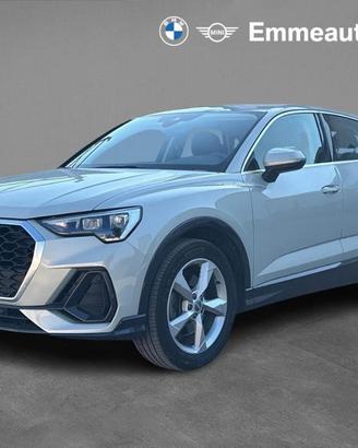 AUDI Q3 SPB 40 TFSI quattro S tronic Business Pl