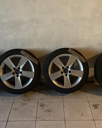 Cerchi 17 Saab 9-3 con gomme invernali Firestone