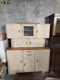 Credenza antica laccata