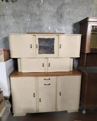 Credenza antica laccata