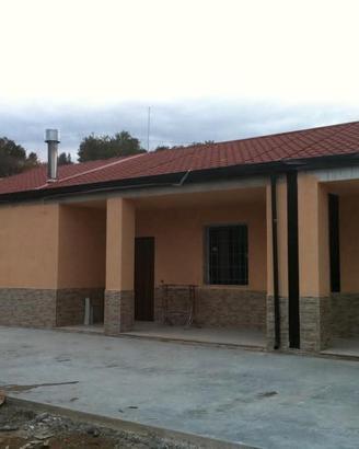 ESCLUSIVA TENUTA AGRICOLA E AGRITURISTICA 