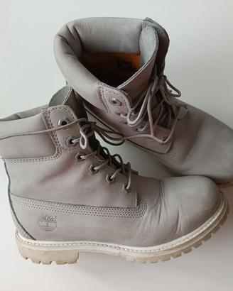 Scarponcini Timberland di colore grigio, numero 35