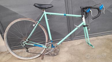 lotto di cinque biciclette