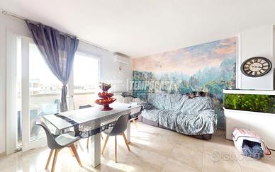 MERINE: QUADRILOCALE CON BILOCALE E POSTO AUTO INC