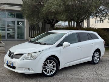 Toyota Avensis 2.0 D-4D 126cv Solo per Export