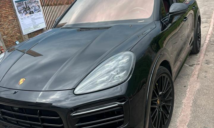 Porsche Cayenne Coupé 3.0 V6 E-Hybrid/STRAFULL