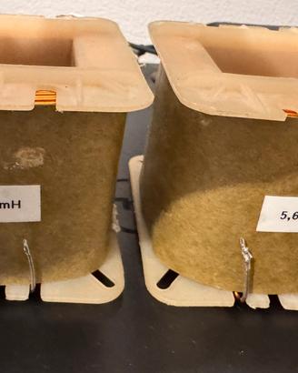 Coppia induttanze da 5,6Mh in aria per audio