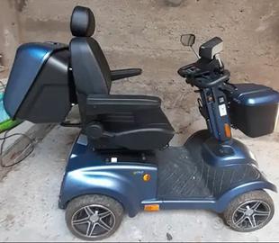Scooter elettrico per anziani e disabili