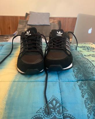 Scarpa adidas