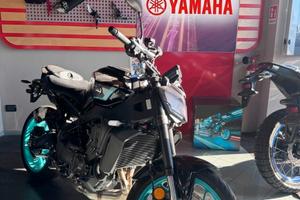 Yamaha MT-09 Y-AMT Cyan Storm