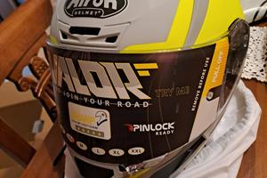 caschi usati pochissimo