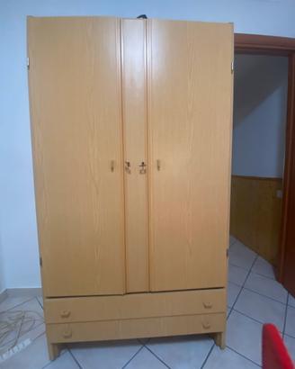MOBILE A 2 ANTE E 2 CASSETTONI