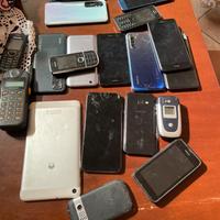 Lotto di smatphone e tablet