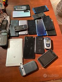 Lotto di smatphone e tablet