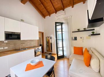 2 LOCALI A MILANO
