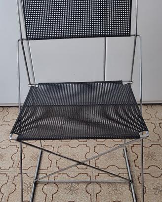 sedia X-Line di Niels Jorden