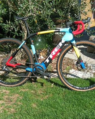 Trek Domane+SRL-E-Road premium praticamente nuova