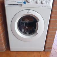 Lavatrice Indesit 