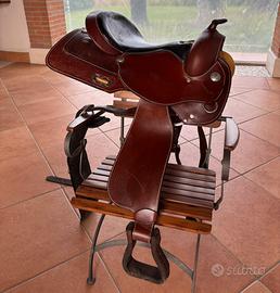 Sella western in cuoio+sella western con borchie