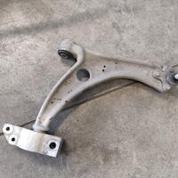 Braccio oscill ant. dx AUDI Q3 4X4 1968cc D 2017