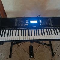 Yamaha PSR-E373 in perfette condizioni 