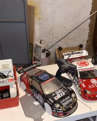 Modellini auto a scoppio