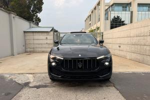 Maserati Levante v6 CarPlay 360