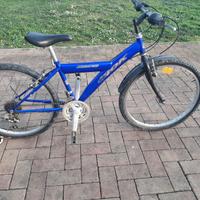 Bici MTB blu 22