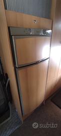 Frigorifero trivalente Dometic
