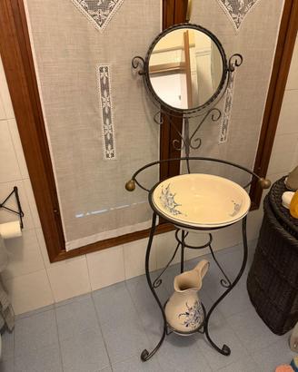Antico lavabo