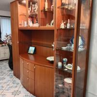 parete attrezzata più tavolo in cristallo 