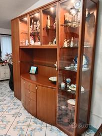 parete attrezzata più tavolo in cristallo 