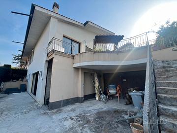 Guidonia Montecelio - villa bifamiliare