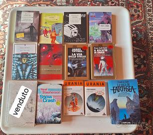 Lotto 12 libri Fantascienza Vintage e Urania