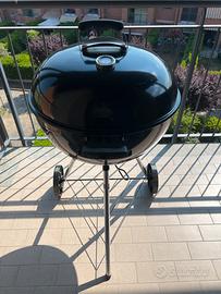 Barbecue da giardino con ruote