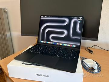 MacBook Air M2 2022