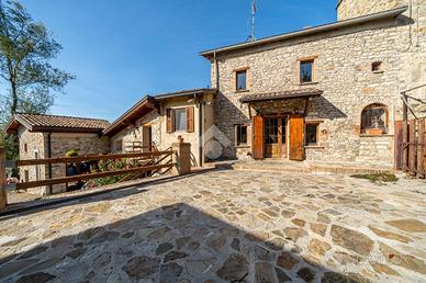 RUSTICO A CANOSSA