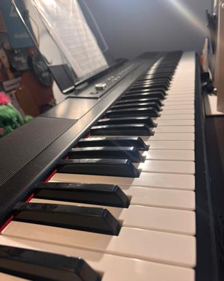 Pianoforte digitale Thomann SP-320 + pedale+cuffie