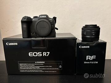 Kit Canon EOS R7 + RF 50mm f/1.8 + accessori