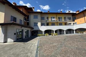 2 LOCALI A SOVERE