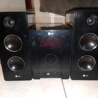 RADIO LG/lettore DVD  BEN FUNZIONANTE 