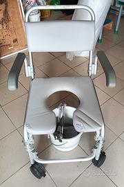 Sedia comoda da bagno per anziani