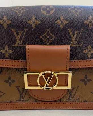 Louis Vuitton Dauphine media