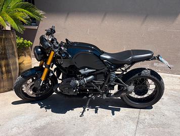 BMW R NINE T - Total black