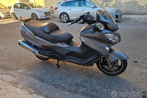 Suzuki Burgman 650 burgman