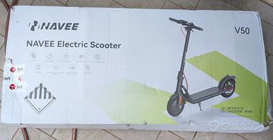 Monopattino Navee Electric Scooter V50 nuovo